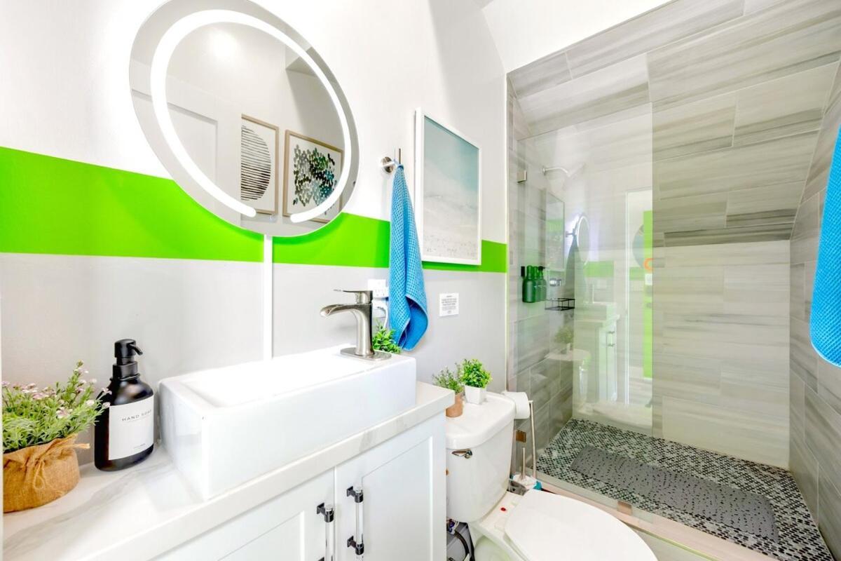 Apartment F- Poppin Noho Pad- Hottub, 2-units, 15m U-studios *