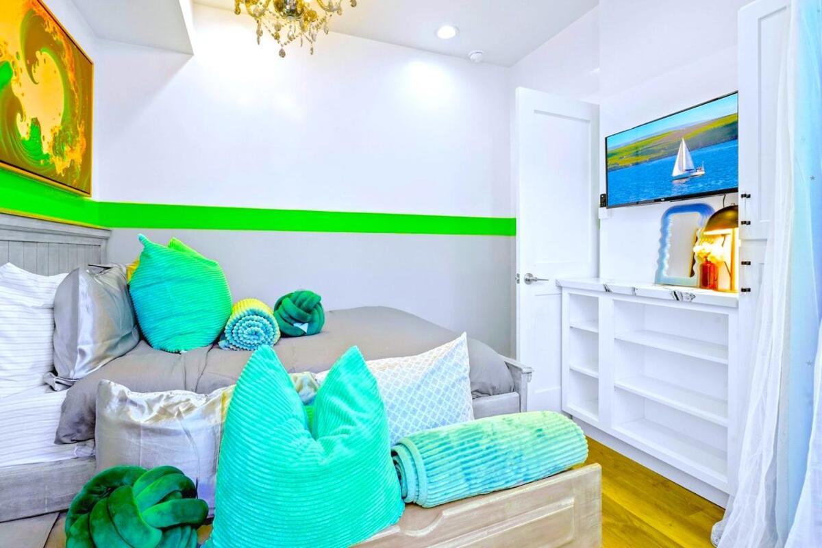 Apartment F- Poppin Noho Pad- Hottub, 2-units, 15m U-studios *